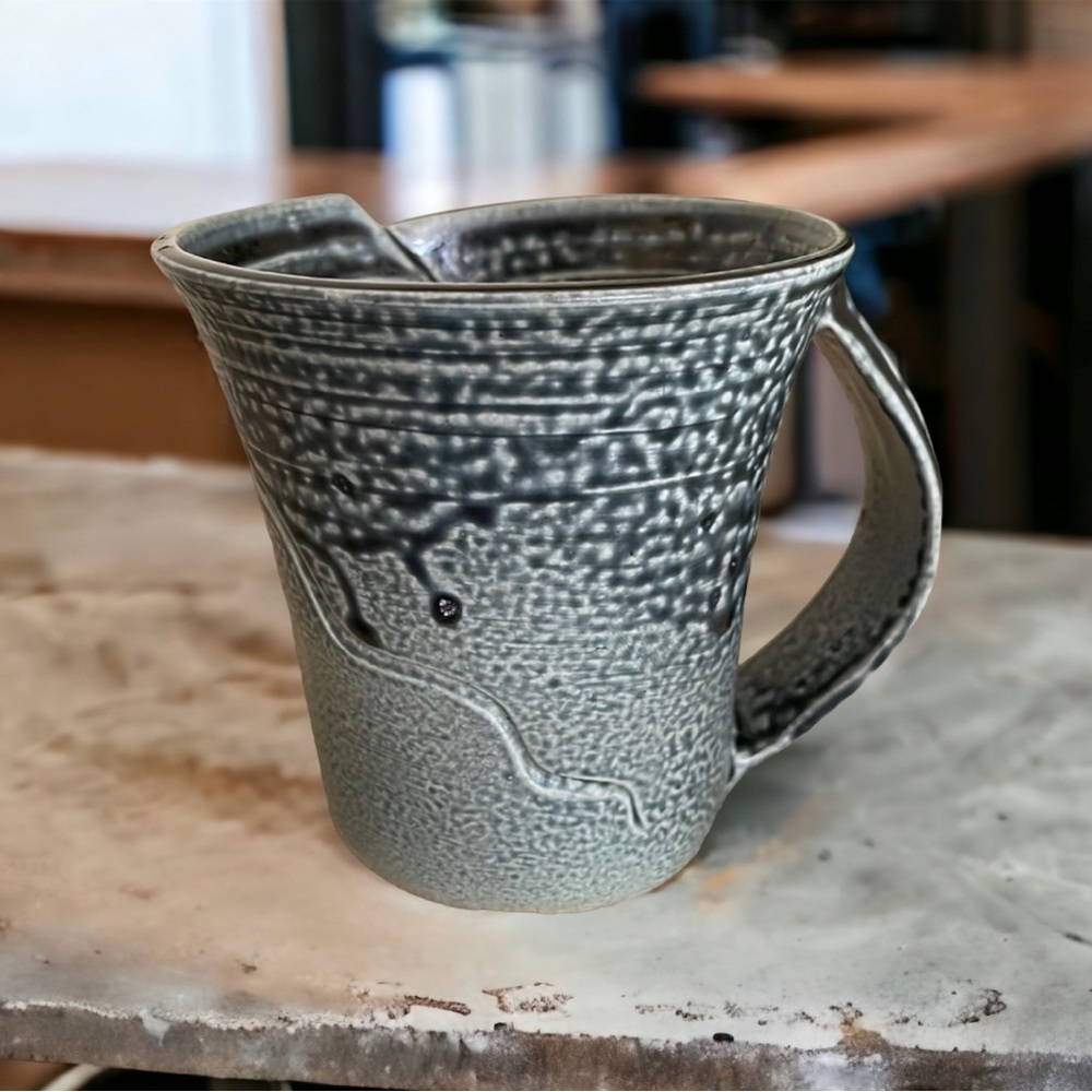 Vintage Ceramic Mug - Picture 2 of 7